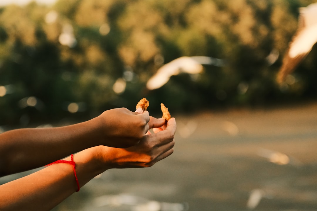 Pijn in de middelste tenen: oorzaken en oplossingen voor voetproblemen en klachten